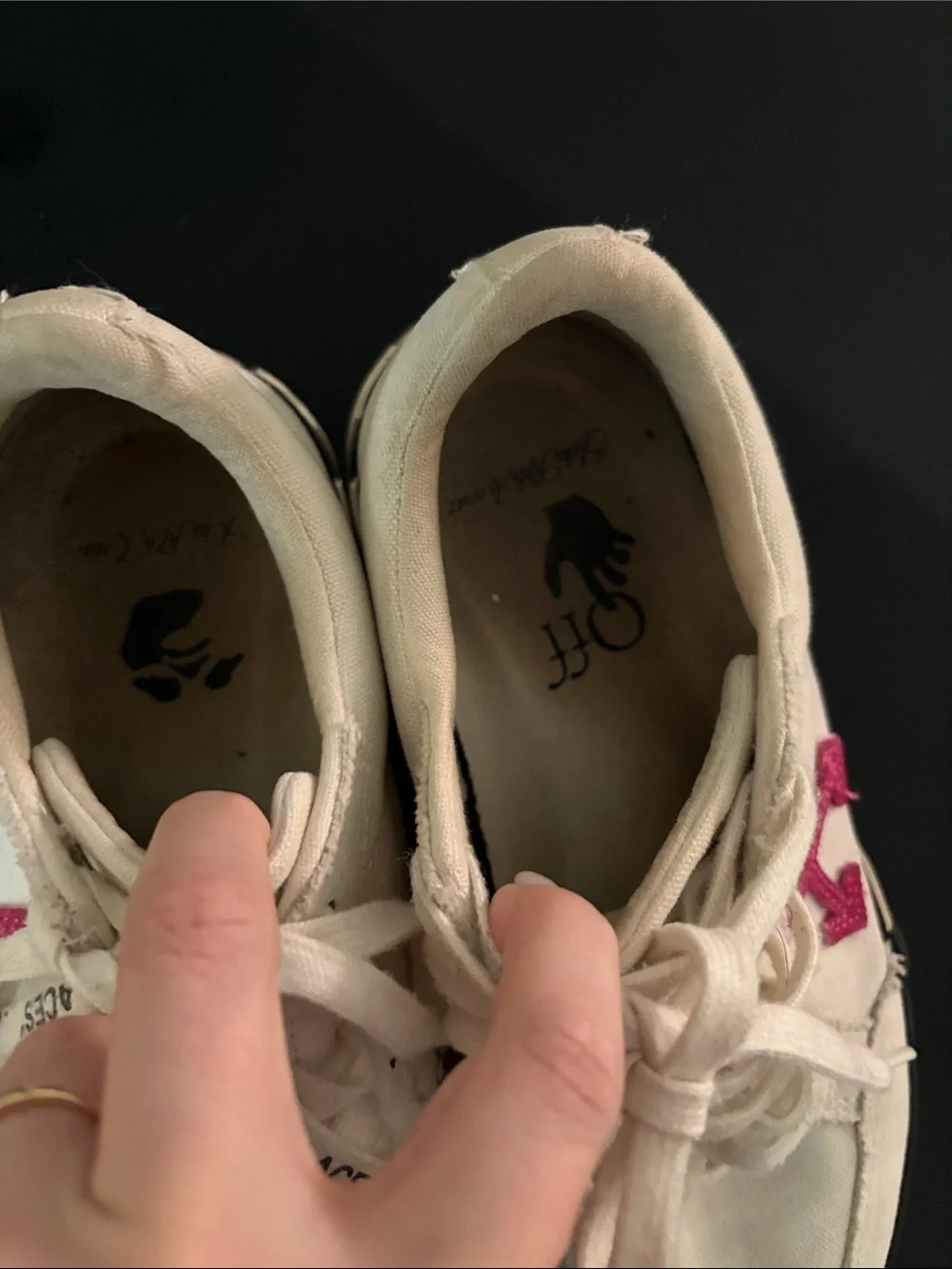 Off-White Low Vulcanized canvas sneakers